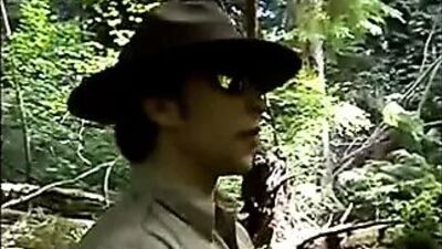 Ella шантажом трахнул продажный страж игр