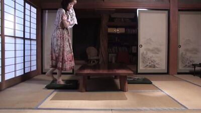 Одинокая мать и сын