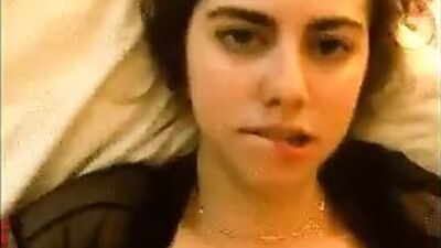 Кончаю на красивое лицо жены