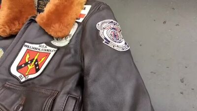 Женская куртка пилот Cockpit Top Gun.mp4