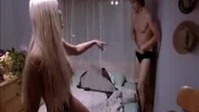 Femdom в переводе в стиле Гоблина)))