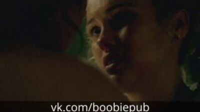 "Чёрные паруса" (Black Sails) s01e01 - Лесбийская сцена