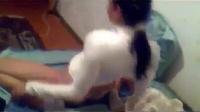 Ленка малолетка на вписке пьяная. Хочет секса. Малолетняя извращенка