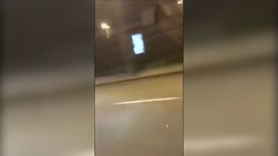 Две бухие шкуры за рулём показывают сиськи (нежный секс малолетка красивая жестк