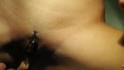 Девушка описалась во время мастурбации