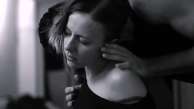 Как целовать в шею