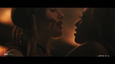 Vanessa Morgan Madelaine Petsch lesbian scene Riverdale _ Angels Update