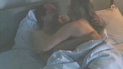 Голая Зоя Буряк - Колесо любви (1994)