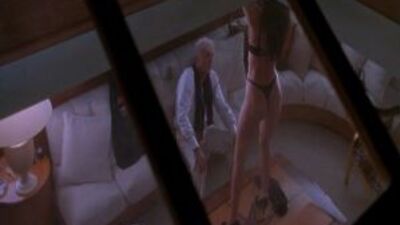 Голая Деми Мур - Стриптиз / Striptease (1996)