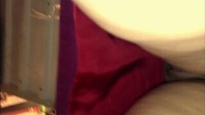 Без трусиков под юбкой. Лето 2013