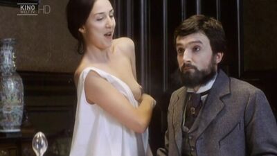 Elsa Zylberstein, Vanessa Guedj, Claire Borotra Nude - Lautrec (1998) HD 720p