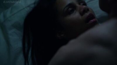 Zawe Ashton, Rene Russo Nude - Velvet Buzzsaw (2019) HD 1080p Watch Online / Зави Эштон, Рене Руссо - Бархатная бензопила