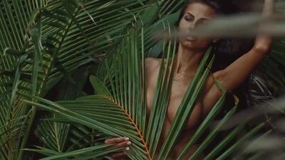 DARIA SHU (SEXY CLIP 41)