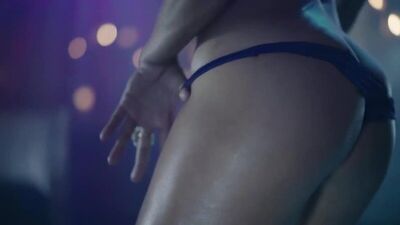 Vivi Castrillion (SEXY CLIP 371)