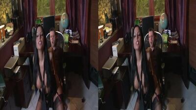 3D порно трахает классную брюнетку