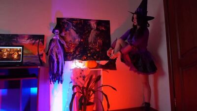 Украинская ведьма высосет вашу душу