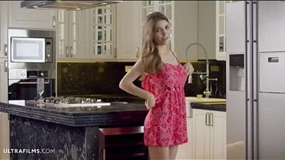 Соло девушки с красивым телом