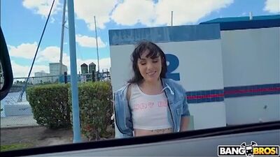 Затащили в машину