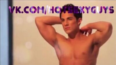 Обнажённый Michael Trevino актёр дневники вампиров