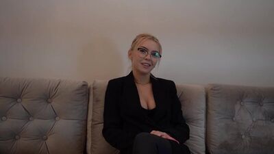 Сексолог Lis Evans помогает пациенту