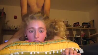 Maryjane Auryn - Netflix And ChillEscalates girl член глубоко в горло глотку рот секс порно https://vk.com/dependingonsex