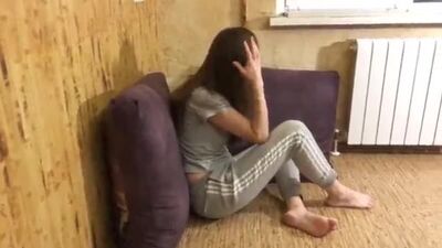 Трахнул сестру когда она попросила связать и сфоткать ее для парня