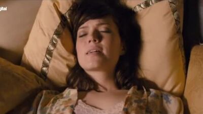 Mandy Moore - Swinging with the Finkels (2010) Nude? Sexy! Watch Online / Мэнди Мур - Секс по обмену