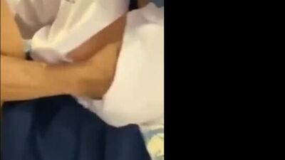 ผลัดกันอมควยเลียหีก่อนจับเย็ดซอยหีไม่ยั้งคาชุดนักเรียนแตกใน