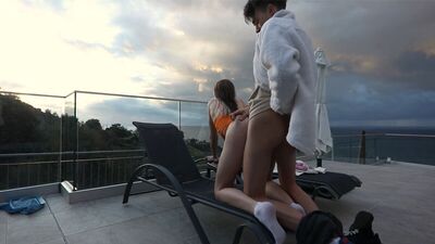 Трахай меня везде, даже если кто-то увидит нас и кончит в меня