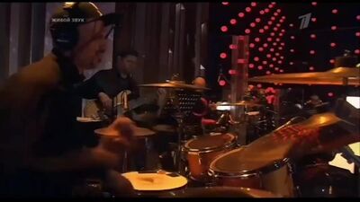 Е.Ваенга "Золотые купола". Фрагмент передачи "Три аккорда" 4.06.2021г.