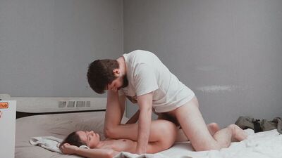 Трахнула парня из тиндера