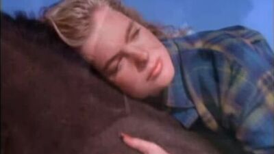 Erika Eleniak Baywatch...