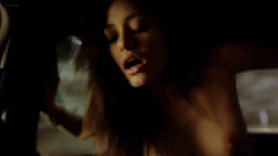 Эмми Россум (Emmy Rossum sex scenes in "Shameless" s01e03 2011)