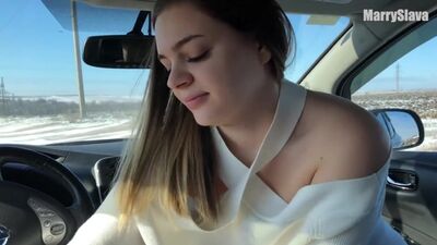 MarySlava СЕКС С НЕЗНАКОМЦЕМ В МАШИНЕ ПОСРЕДИ ПОЛЯ