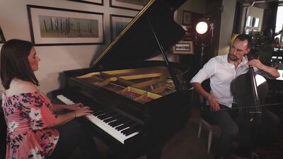 Шикарный кавер песни MAD WORLD на пианино и виолончели от Brooklyn Duo