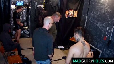 Ганг-банг для покорной сучки