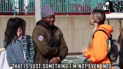 [PLAYBOYZ TV] ЗАМУТИМ ТРОЙНИЧОК ? (ПРАНК-ОПРОС ОТ ДЕВУШЕК)