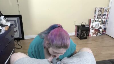 Навыки отсоса, от грудастой зрелки