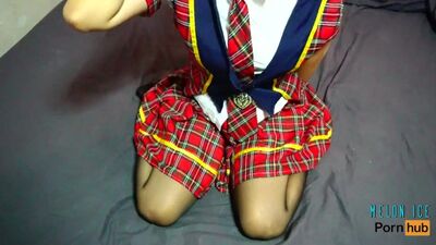 Предвосхищение индонезийской школьницы