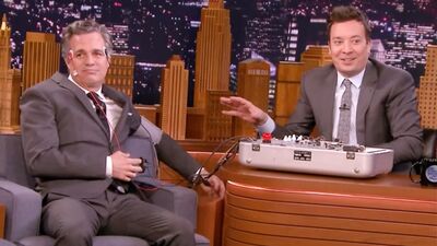 Марк Руффало рассказывает о "Мстителях: Финал" на детекторе лжи (шоу Джимми Фэллона)