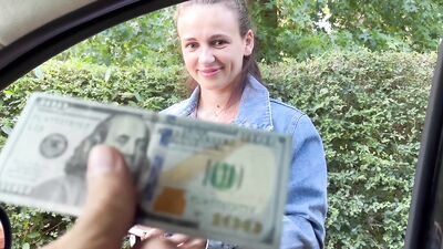 За деньги я, конечно, согласна!