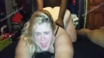 Ебля раком, закаляет их отношения