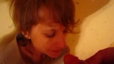 Порно | За долги пришлось сосать и дать себя выебать