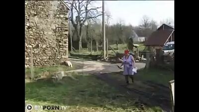 Зрелое деревенское порно