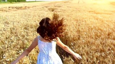 Эдуард Асадов – Чудачка (какой же любви она ждёт)