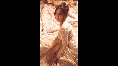 Nora fatehi big udders