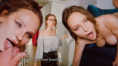 Просит трахнуть её мокрую дырочку