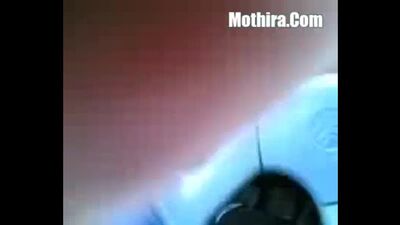 ساک زدن دختر زیبای ایرانی در خودرو / 3KAAF@