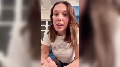 Голая Millie Bobby