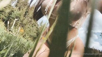 Louisa Khovanski ХХХ ОнлиФанс